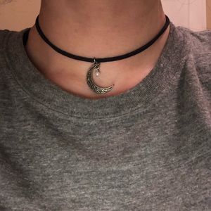 Moon Choker